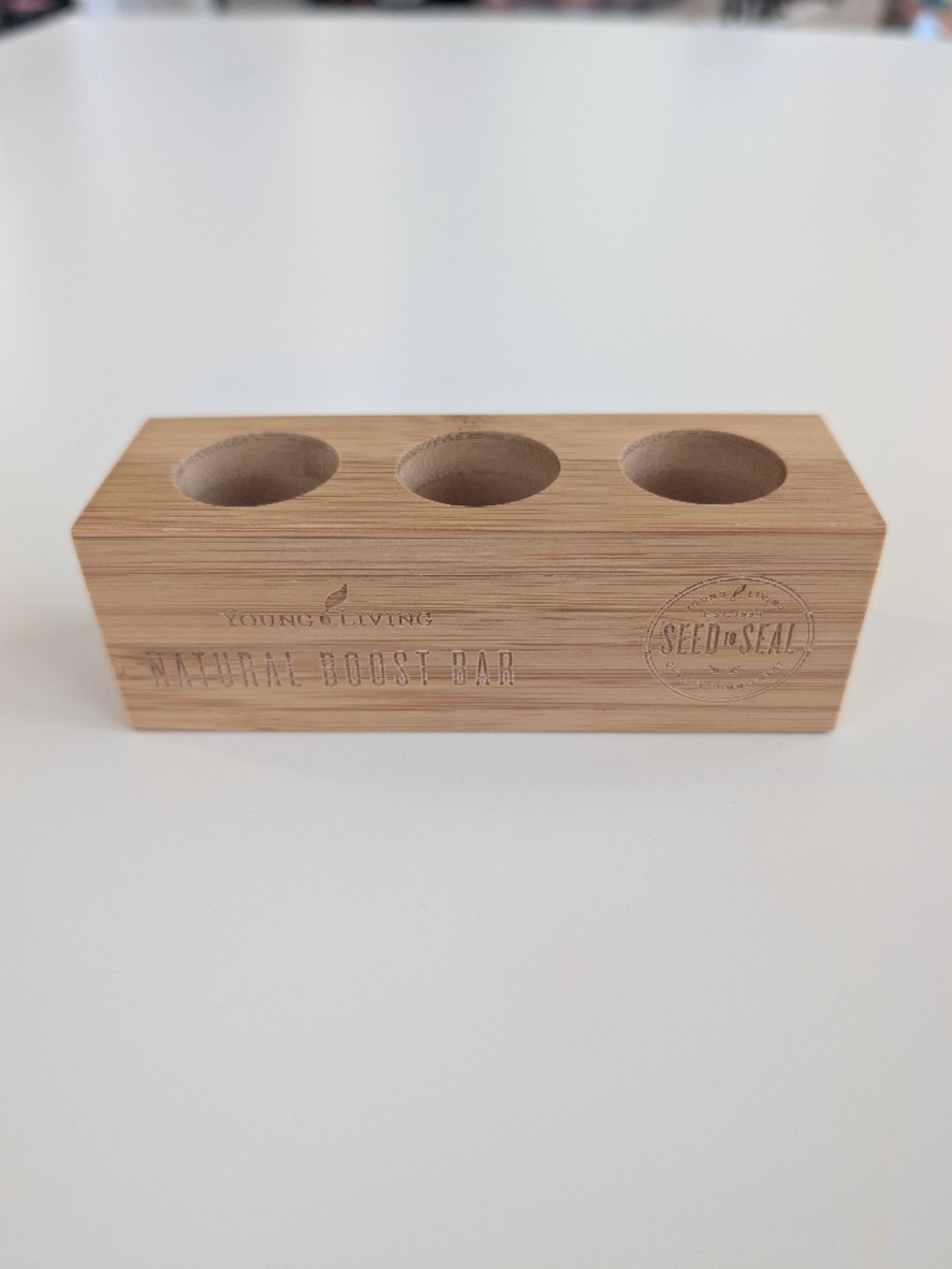 Young Living Bamboo Holder Natural Boost Bar Holds 3 bottles 5 ml New